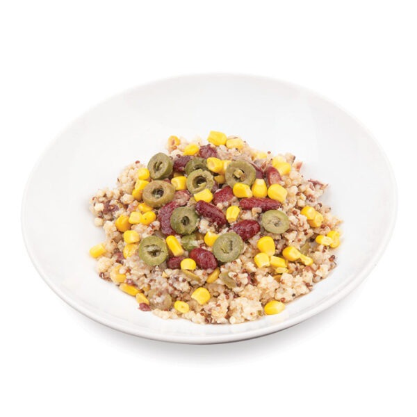 Salade Gourmande Quinoa & petits Légumes - 350g en assiette